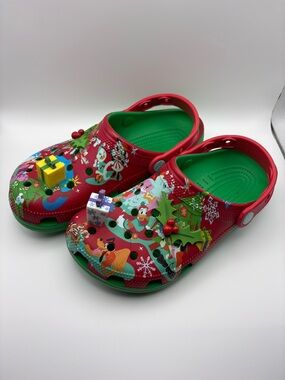 CROCS Kids Holiday Mickey Clog in Red & Green
